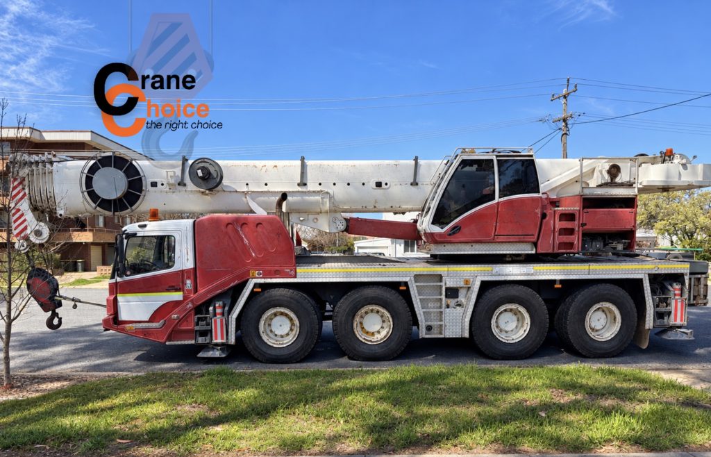 2007 Grove GMK4100 all terrain crane side view